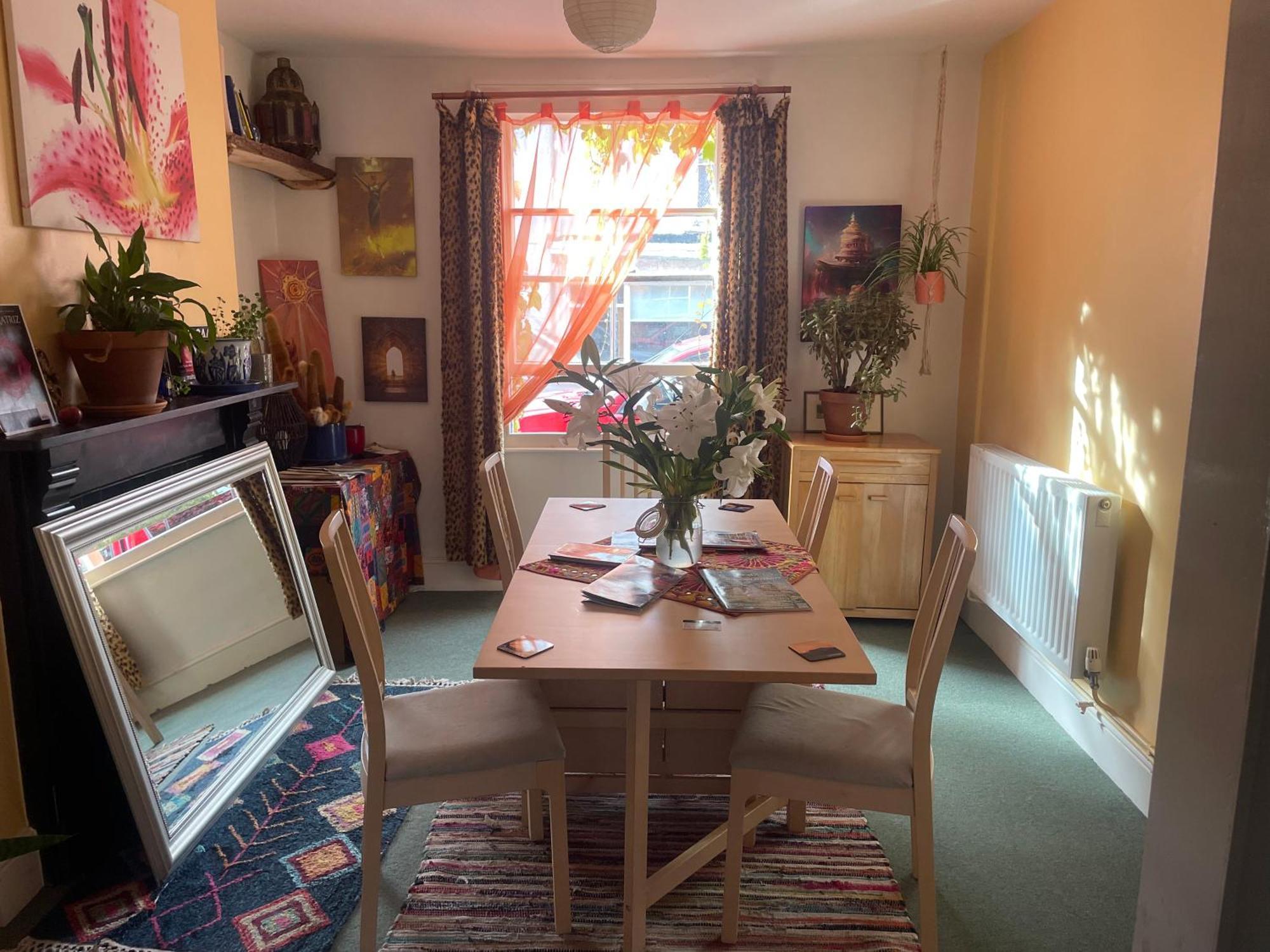 Homestay In The Heart Of Avalon Glastonbury Exteriör bild